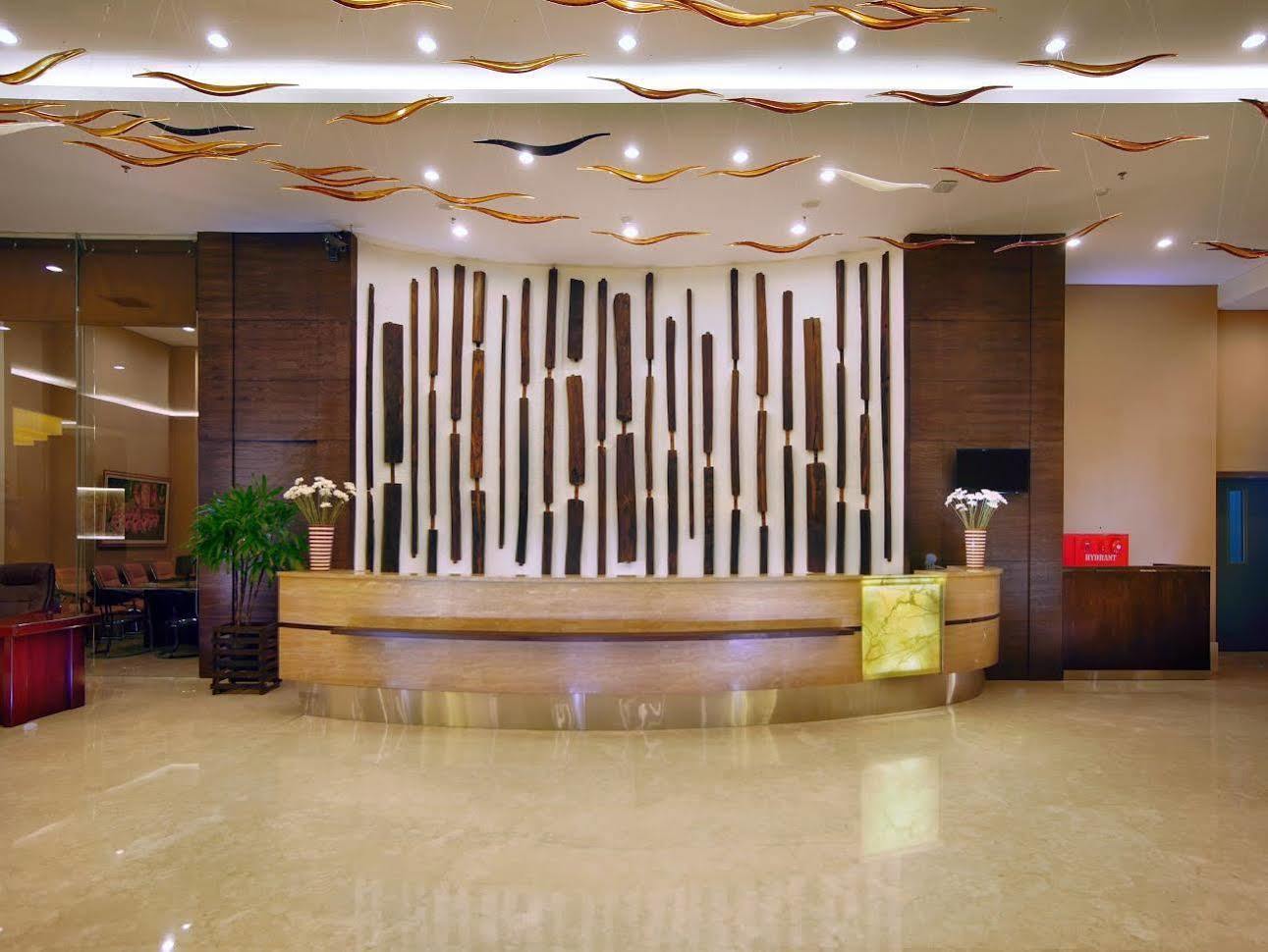 Aston Jember Hotel & Conference Center Bagian luar foto